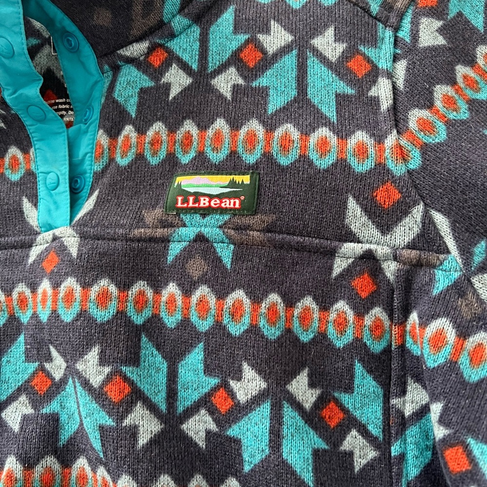 LL Bean Pullover - Picture 2 of 4